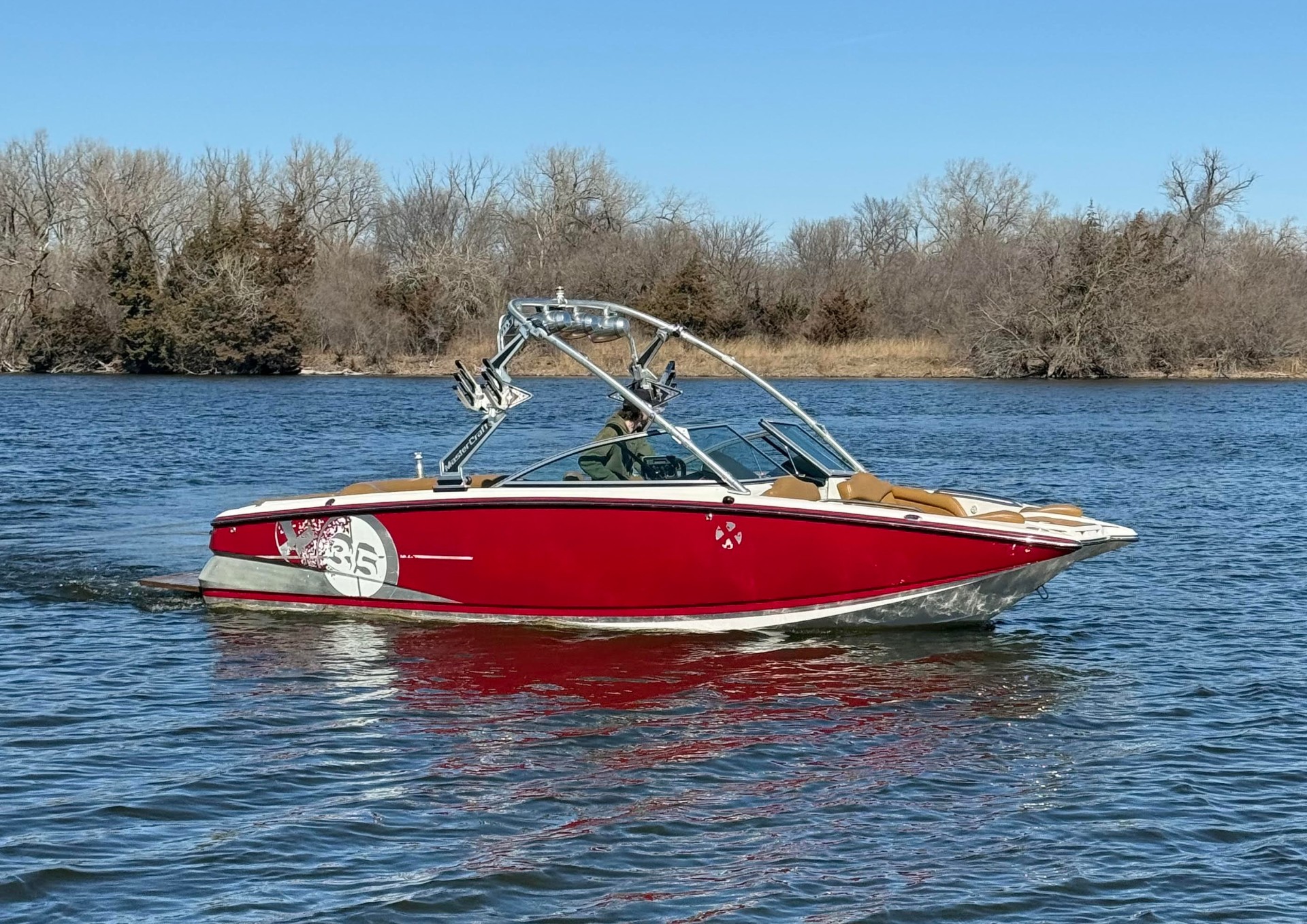 Red MasterCraft X-35